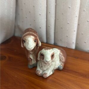 Cracker Barrel Ceramic Lamb Figurines Set of 2 Salt and Pepper Shakers